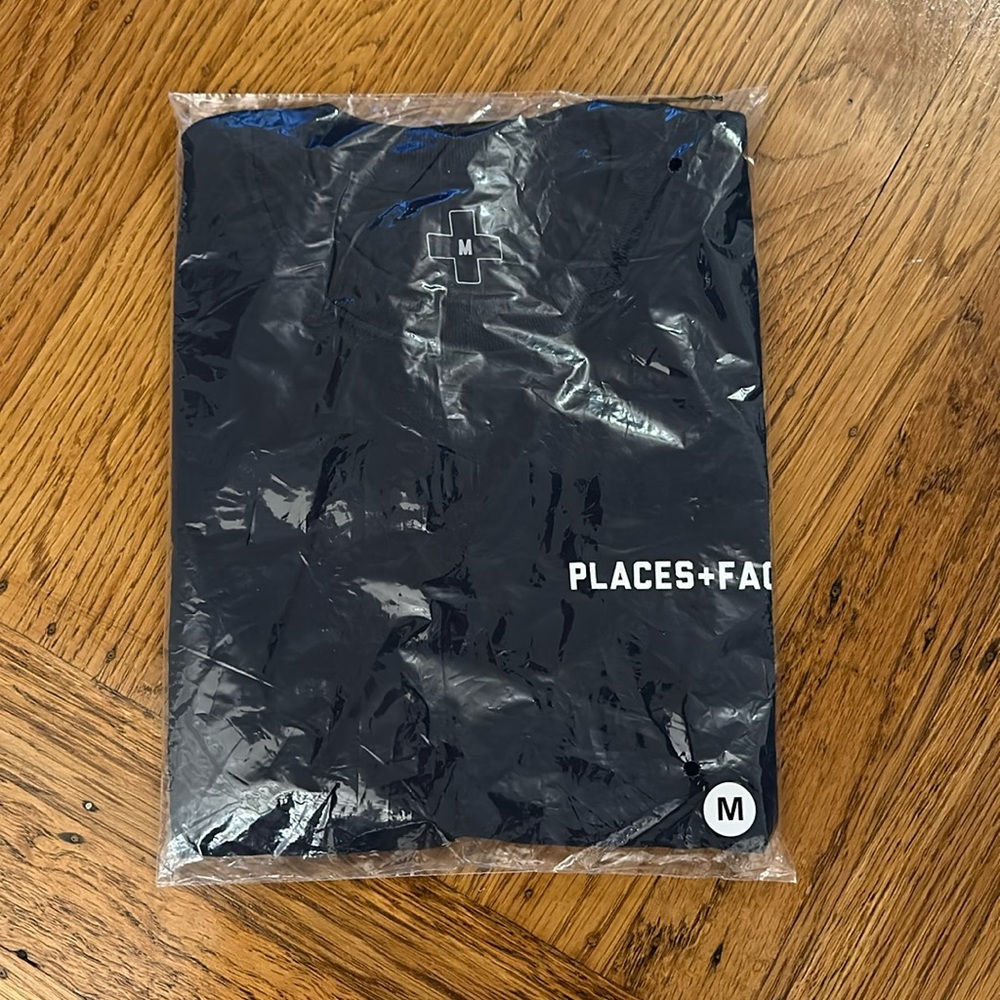 Places + Faces Chest Logo Tee - Dark Navy - Size Medium